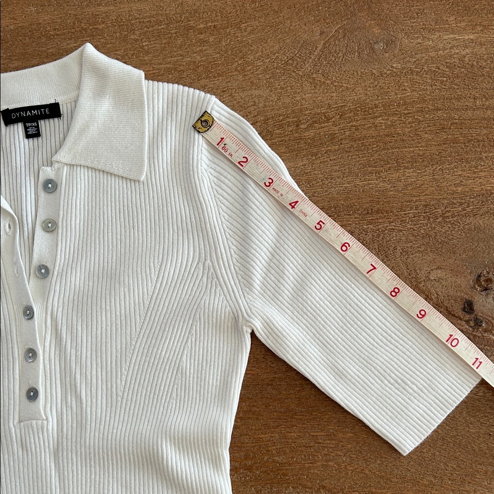 Dynamite White Ribbed Polo Top - Picture 2 of 6